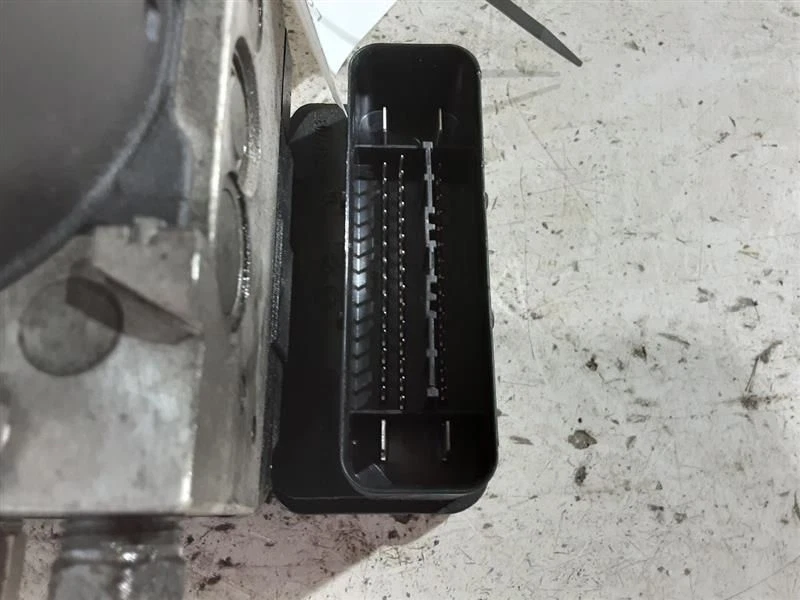 Chrysler 300 2011-2012 ABS bomba actuador de freno antibloqueo OEM Foto 3 de 4