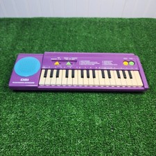 VINTAGE 1993 LA ROCK ELECTRONIC KEYBPlastic. NO. 57711 Purple Tested  Works