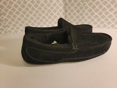 NEW UGG MENS ASCOT BLACK MOCCASIN SLIPPERS SIZE 8 STYLE  display picture 1