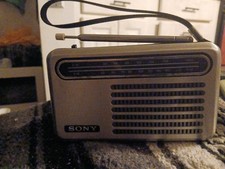 Vintage Sony TFM-6100W AM/FM 9 Transistor Portable Radio Tested No Back Cover