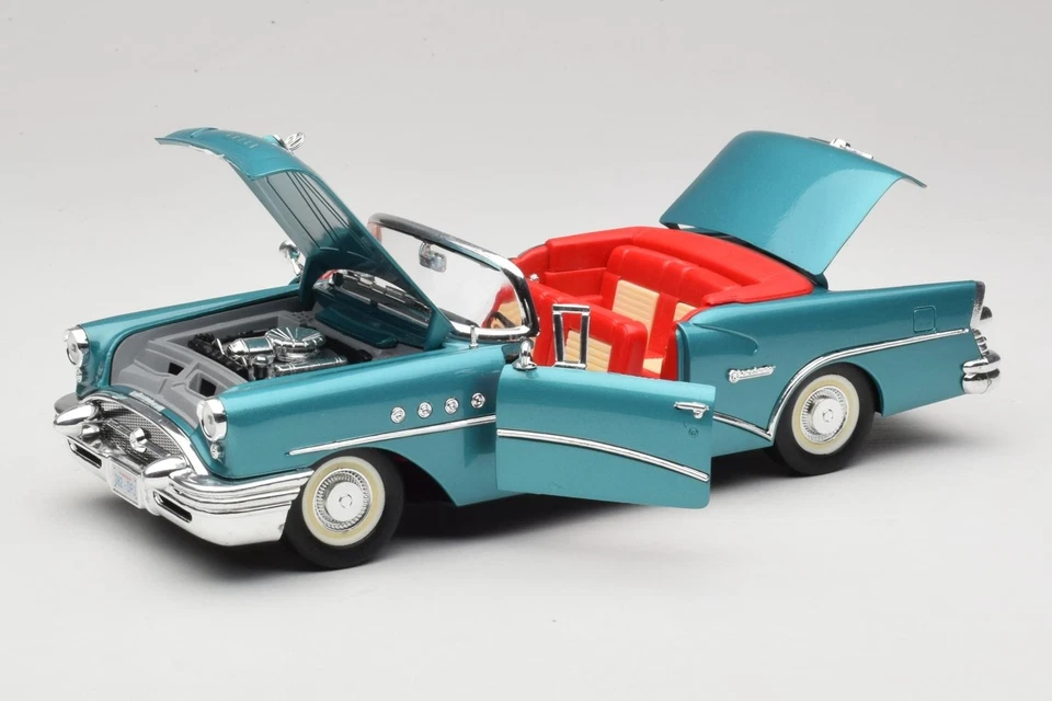 6134 Buick Century Convertible Blue Mira 1:18 - Immagine 2 di 4