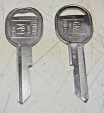 Lot of 24 - B-51-D  NEW GM Logo OEM Door Trunk "D"  Key Blank  box 120