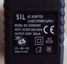 SIL Netzteil Adapter VD090030C  9V DC 0,3A (300mA) Steckernetzteil 9 V