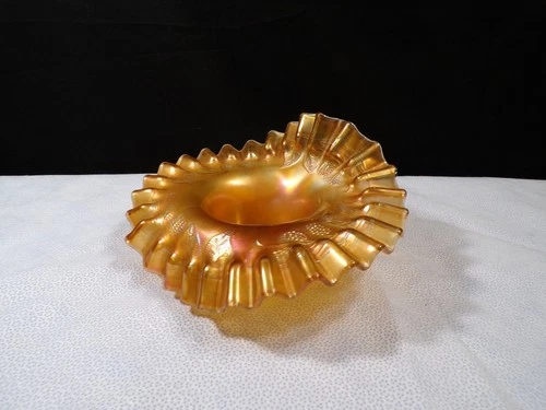 Fenton Marigold VASELINE Carnival Glass Blackberry Spray Jack in the Pulpit Vase