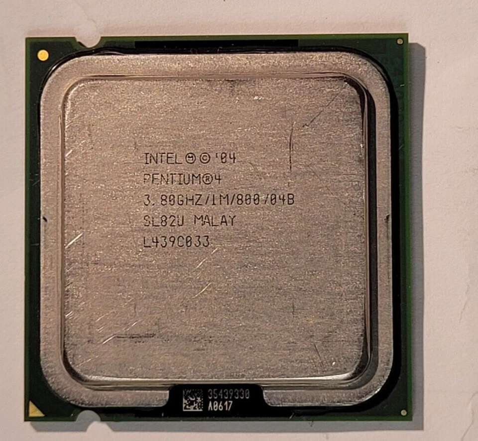 Intel Pentium 4 570J HT 3.8GHz SL82U 1MB 800MHz E0 LGA775 775 USA Dell 570 - Image 2 of 4