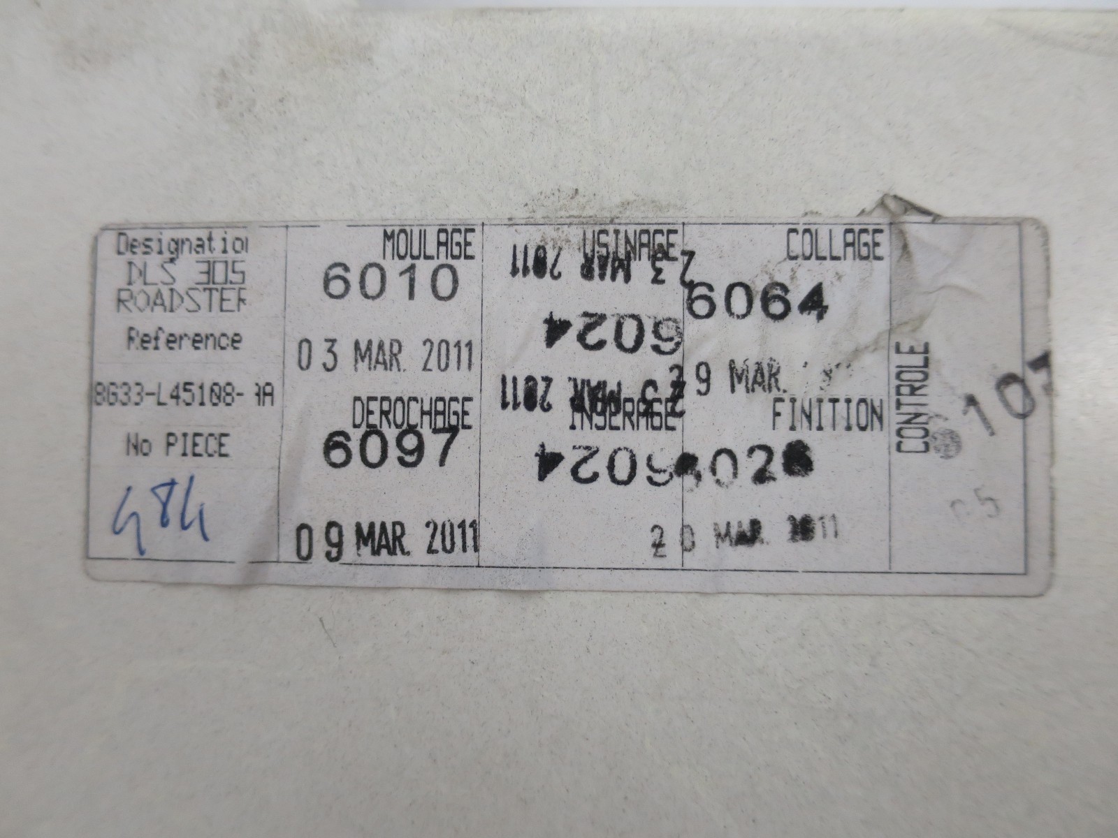 New ASTON MARTIN V8 VANTAGE Conv REAR TRUNK SURROUND Finisher Quarter Panel OEM