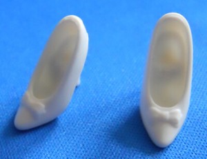 Vintage Disney Barbie Doll SNOW WHITE BOW SHOES High Heel Evening Wedding Pumps