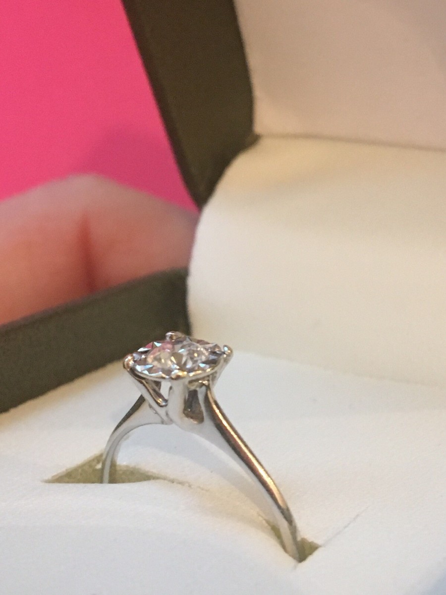 9ct White Gold 1/3 Carat Illusion Diamond Solitaire Ring H Samuel