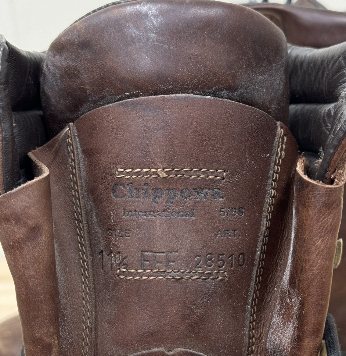 Chippewa Boots Mens 11.5 EEE Wide Brown Leather Lace Up Vibram Hiking 28510