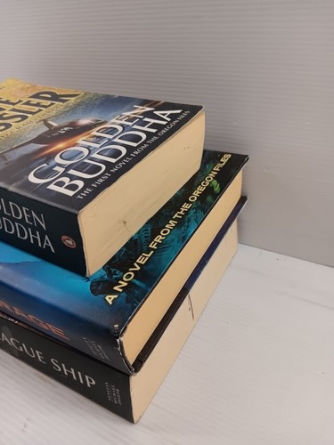 3 x Clive Cussler Novel bundle paperback and hardcover- Oregon Files# - Picture 4 of 17
