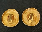 Vintage 1980s Hammered Gold faux pearl Clip-on Statement Chunky Button Earrings  — photo 3