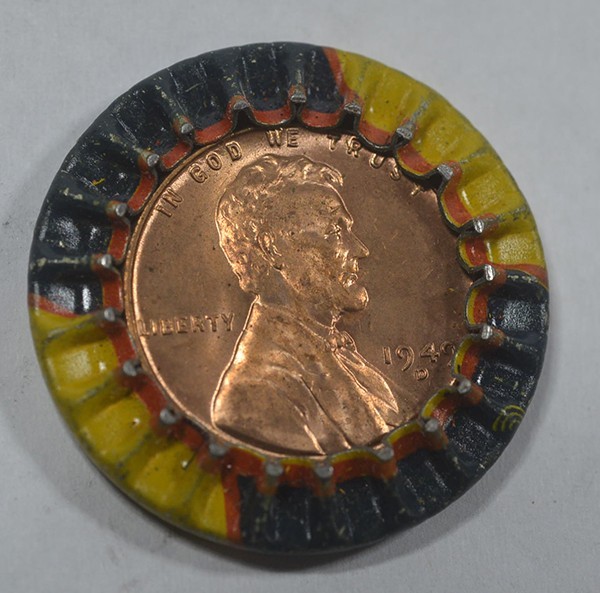 1949-D Lincoln Cent Uncirculated Encased in Dad's Root Beer Cap - Advertising #2