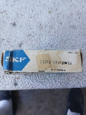 SKF 22212-CC/C3W33 Spherical Roller Bearing 60x110x28 mm 22212-CC/CJ-C3-W33 USA
