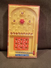 Jeu portable vintage 1975 Tomy Pocket Game Made in Hong Kong
