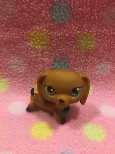Littlest Pet Shop LPS Haustier brauner DACKEL Hund Welpe grüne Augen Hasbro süß!