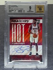 Karl Anthony Towns 2015-16 Hoops Hot Signatures Rookie RC 11/25 BECKETT 9 10