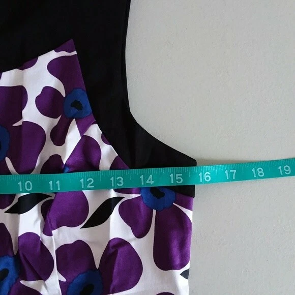 BCX Junior 无袖紫色花卉迷笛紧身连衣裙全新无标签 - 9 码 — 第 4/4 张图片