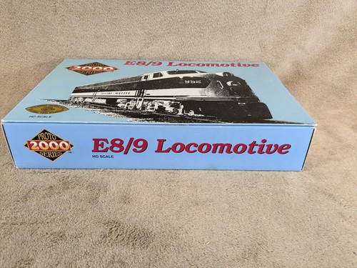 Proto 2000 HO 8191 E8/9 A-Unit Missouri Pacific EMD Locomotive MoPac #7020 - Picture 3 of 21
