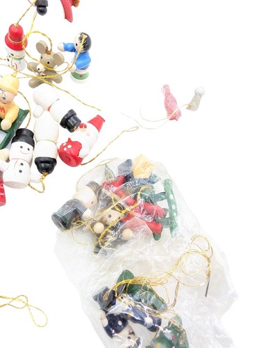 Vtg Bundle Wood & resin? Christmas Tree Ornaments small Figurines - Picture 6 of 18
