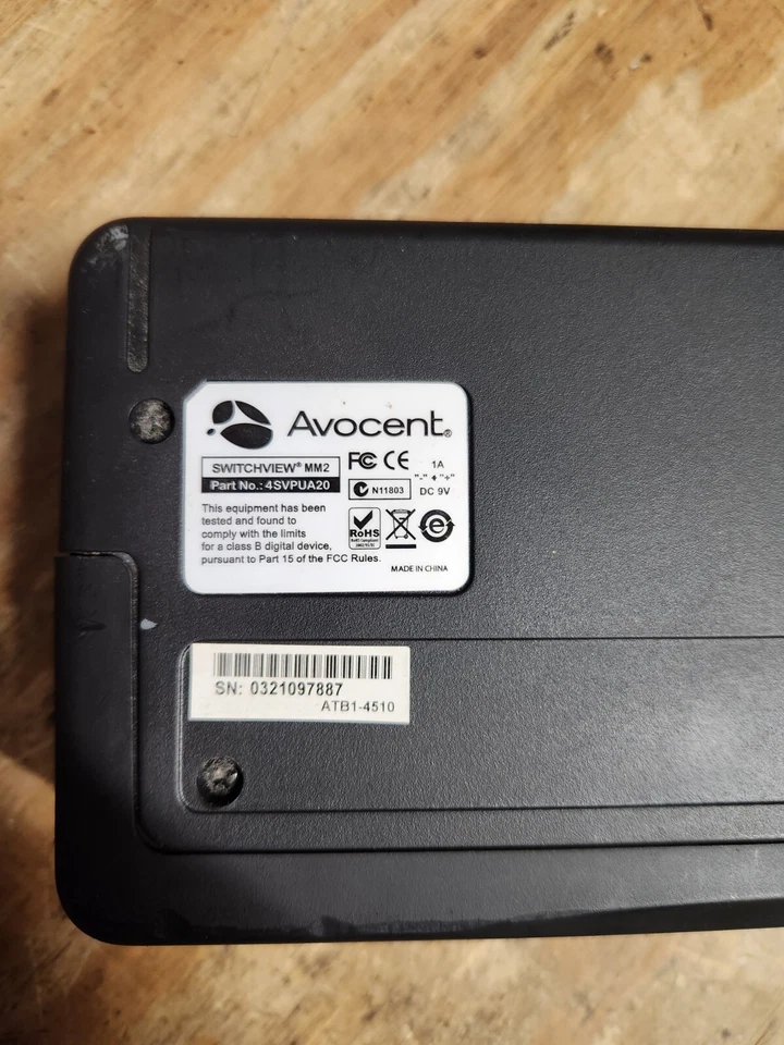 Avocent 4SVPUA10 SWITCHVIEW 4PORT CLEANED TESTED AND FUNCTIONING - Image 3 of 3