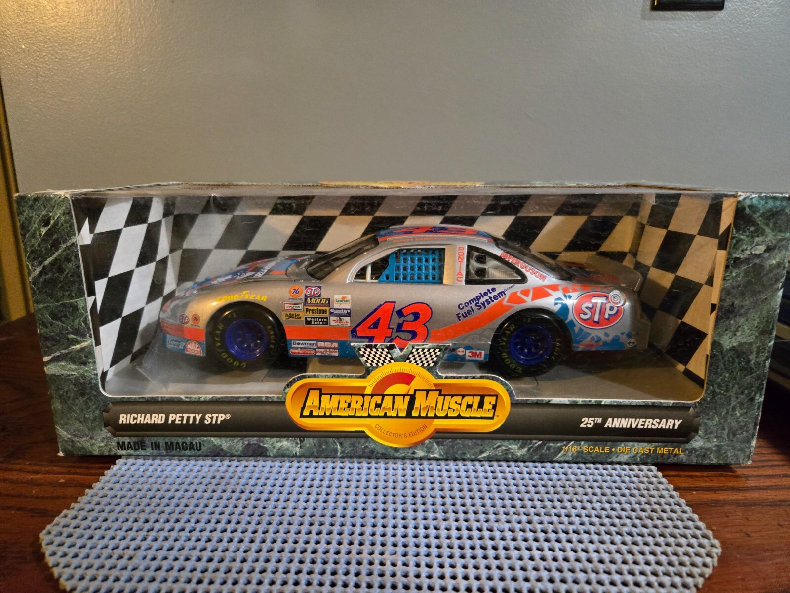 Picture 1 of 7