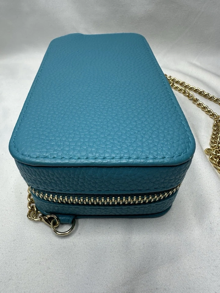 Estojo de maquiagem Trish Mcevoy Beauty Voyager bolsa corrente azul - Imagem 2 de 4