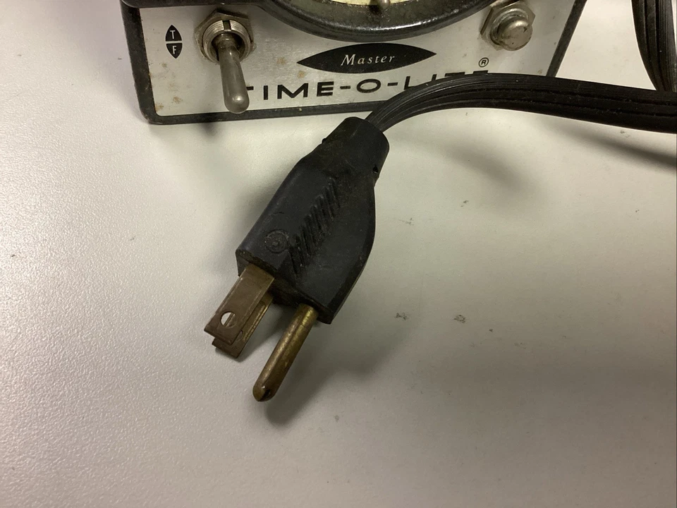 Temporizador de ampliación de cuarto oscuro modelo M-59 Working Time-O-Lite Pro de colección Foto 2 de 4