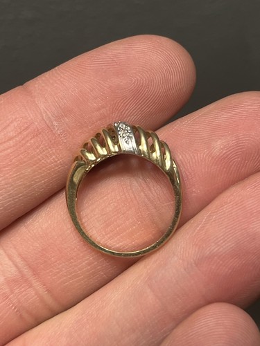 10K Solid Yellow Gold Diamond Spiral Style Ring Size 6 2.47 Grams - Picture 9 of 13