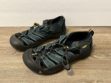 Keen Boys Size 2 Water Sandals