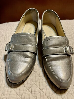 UNISA UNSHASTA2 Metallic Pewter Loafers Silver Hardware Womens Sz 9M “  Heel - Main Image