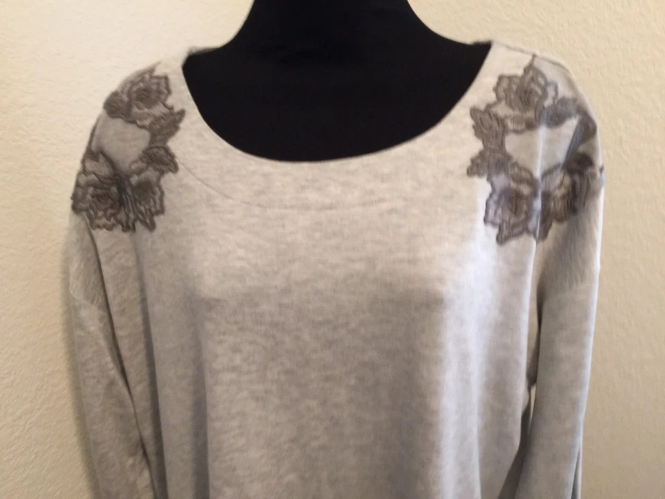 Novo com etiquetas Conjunto Feminino Charter Club Intimates Cinza Lounge-Sleep Floral Bordado Extra Grande - Imagem 2 de 4