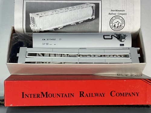 Kit Intermountain HO 40213-06 coche de grano cilíndrico 4 bahías CN Continent nuevo en caja | Zustand: New