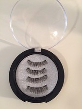 Magnet lash Eyelashes. New. Never Worn NIB