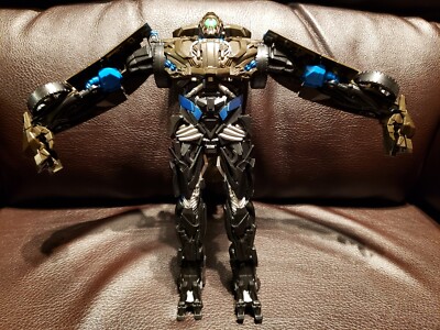 HASBRO TRANSFORMERS DECEPTICON LOCKDOWN A7105 USED