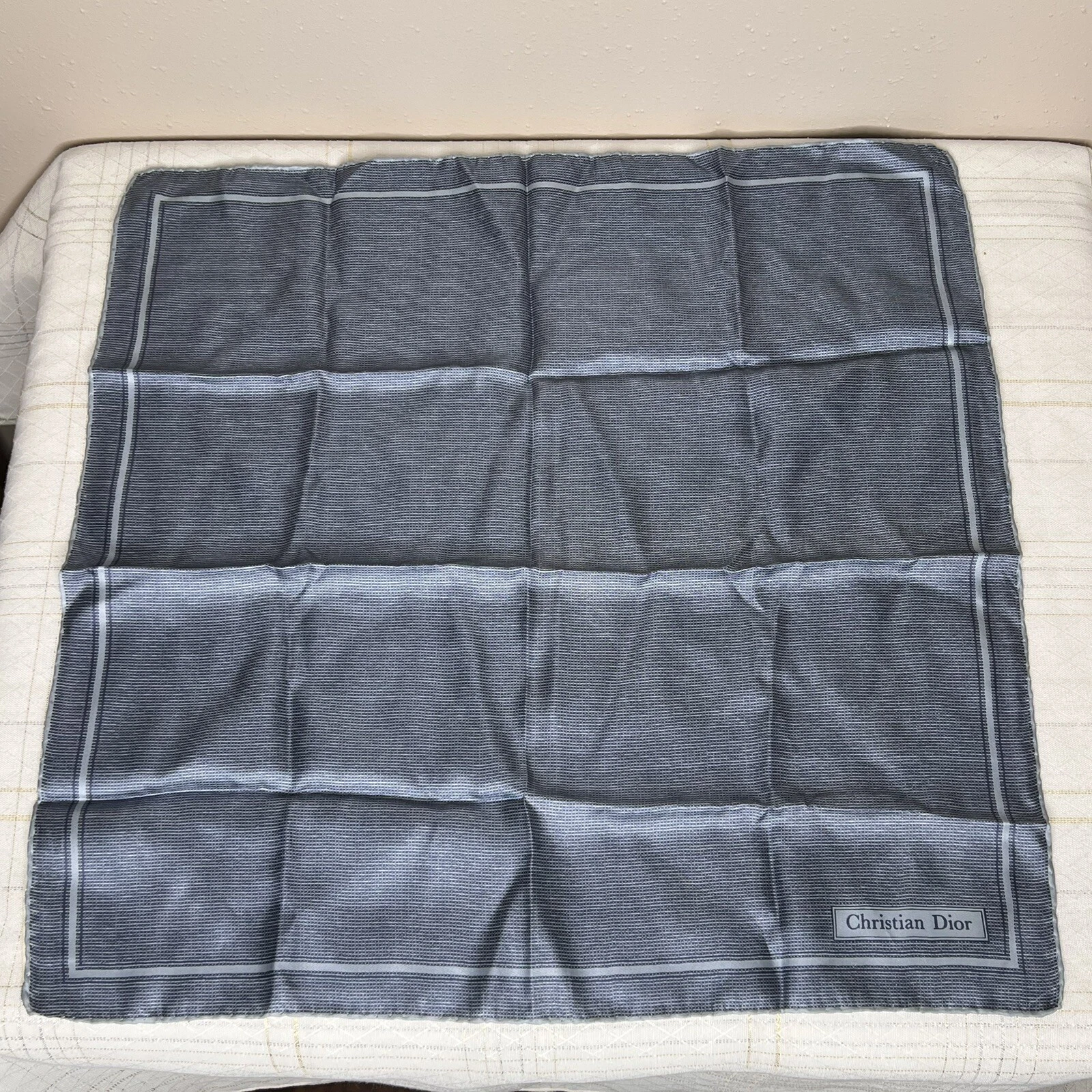 Foulard Christian Dior 18,5