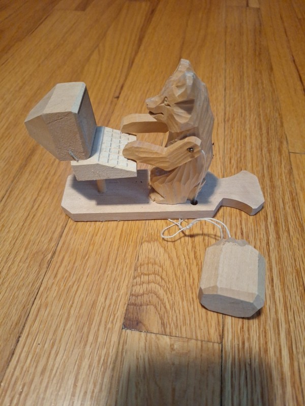 HAND CARVED WOOD ~ BEAR USING THE COMPUTER ~ RUSSIAN LIKE ANIMATED TOY ~