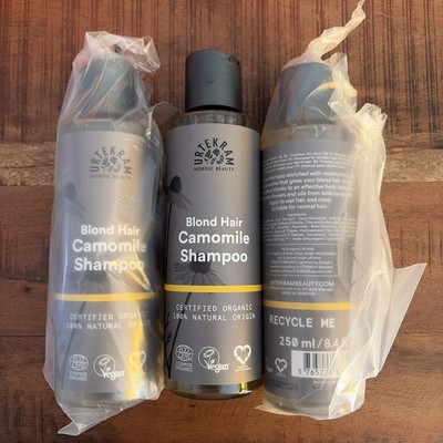 3 X Urtekram Shampoo- Camomile - Blondes Haar Je 250 ml