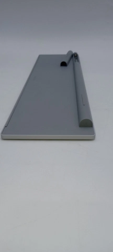 MICROSOFT WIRELESS SURFACE KEYBOARD, JAPANESE/ENGLISH FONT - SILVER - Image 4 of 4