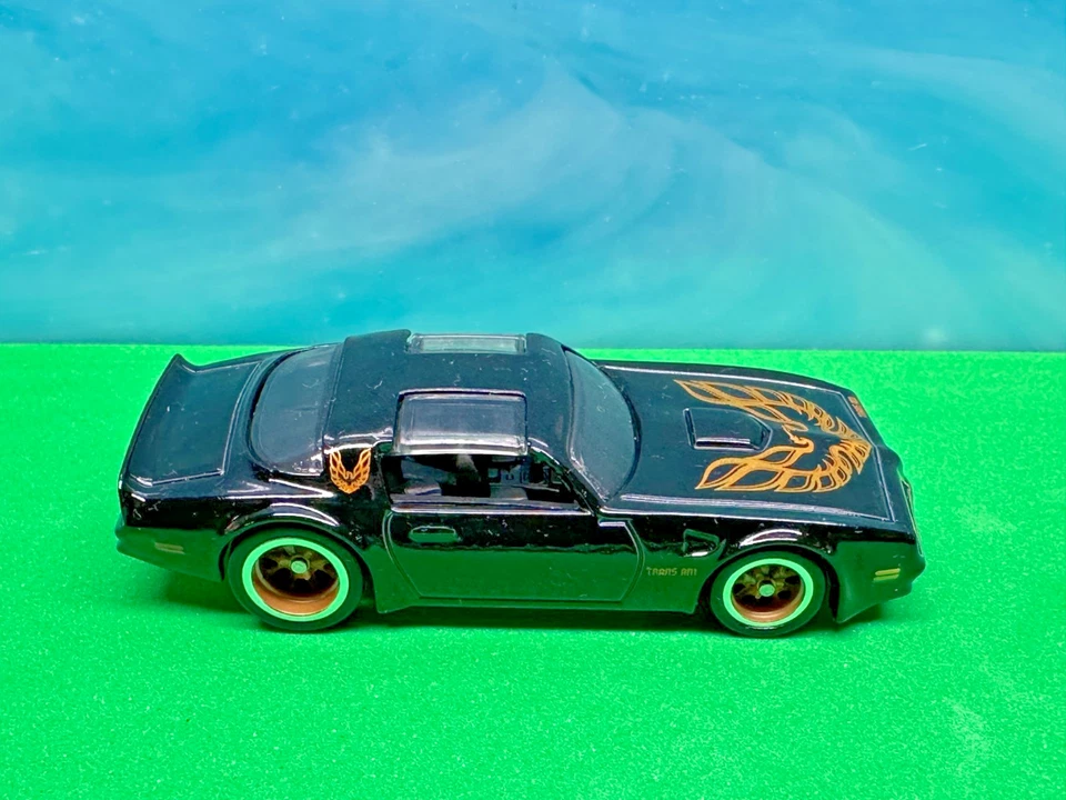 Hermoso Pontiac Trans Am Firebird Phoenix Rising 1977 techo en T Hot Wheels Foto 2 de 3