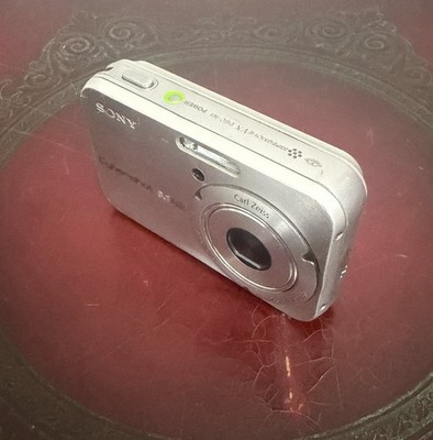 Sony CyberShot DSC-N1 Non Working Digital Camera 8.1 Mega Pixels