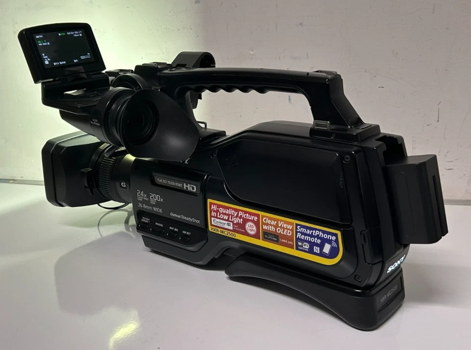 Sony HXR-MC2500 Full HD 1920x1080 Shoulder Mount Full HD AVCHD Video Camera - Image 2 of 4