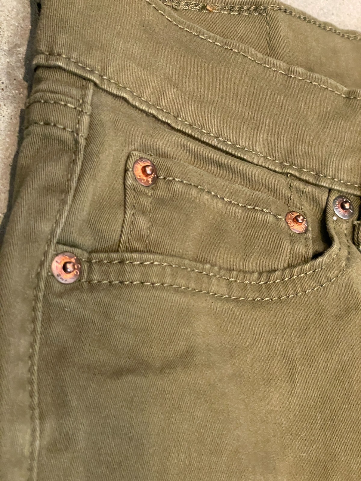 Levi's Boyfriend Fit Jeans Womens 27 Olive Green Cotton Casual Pants thumbnail 4