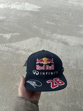 Red Bull Daniil Kvyat #26 F1 cap hat racing FlexFit
