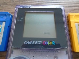 Nintendo GBC CGB-001 AP w/ Pokemon Blue & Yellow games, game boy color USA
