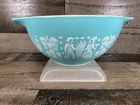 Vintage Pyrex 442 Amish Butterprint Turquoise Cinderella Mixing Bowl 1.5 Qt