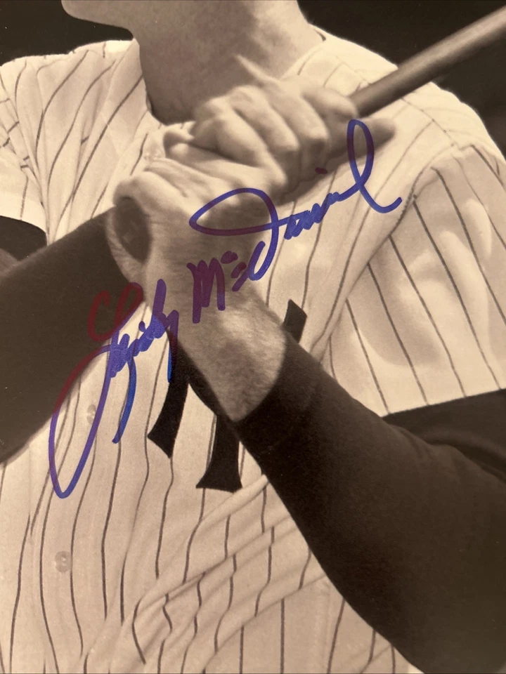 Foto firmada por Lindy McDaniel de los Yankees de Nueva York 8x10 tipo ll de Michael Grossbardt Foto 2 de 3