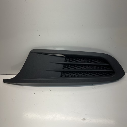 2011-2014 VOLKSWAGEN JETTA FOG LAMP COVER LEFT SIDE OEM   5C6 853 665 OEM