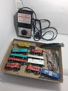 RAILINE 300N N HOBBY TRANSFORMER AND TRAIN CARS LOT