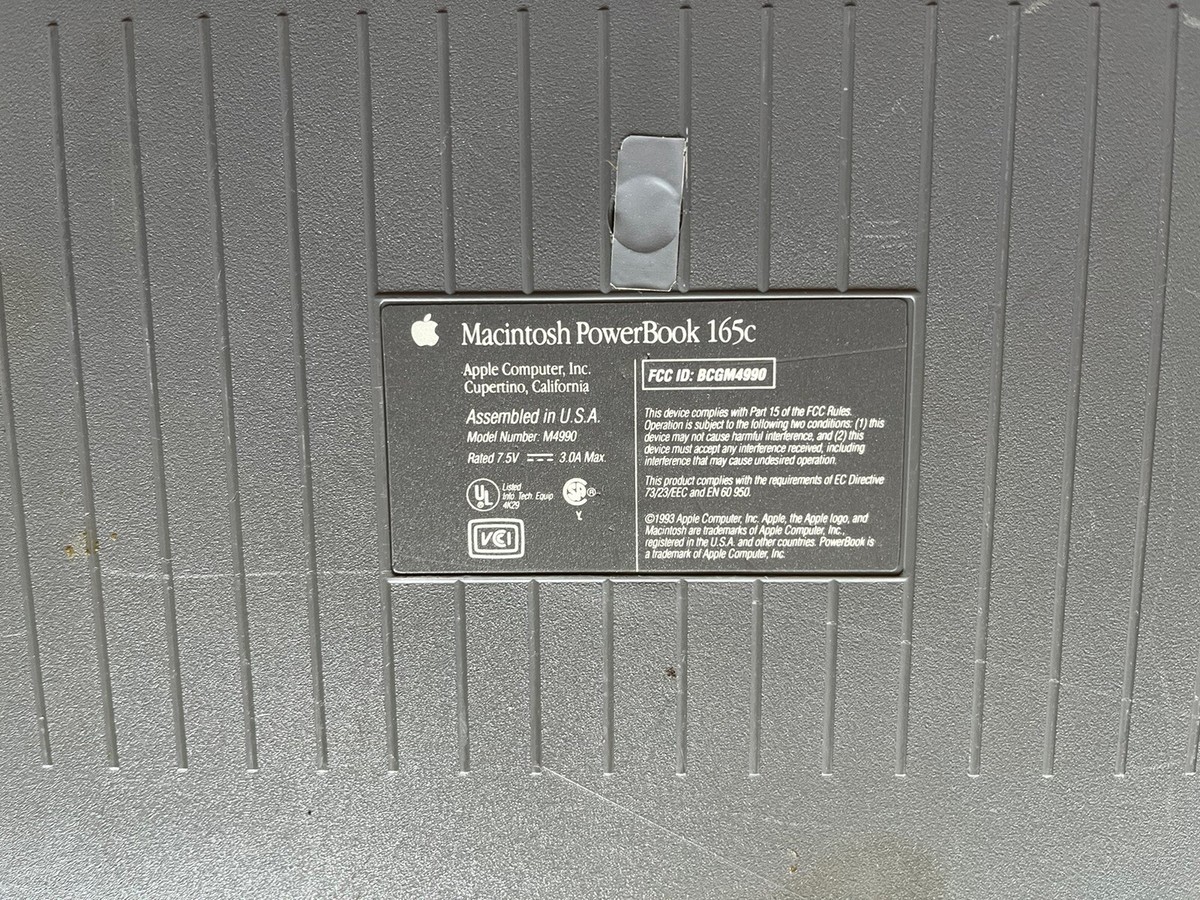 Vintage Apple Macintosh PowerBook 165C For Parts And Repair ONLY
