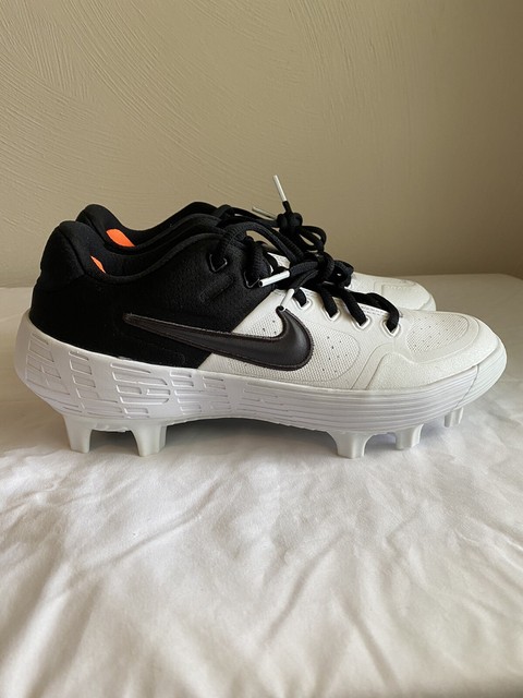 baseball cleats size 6
